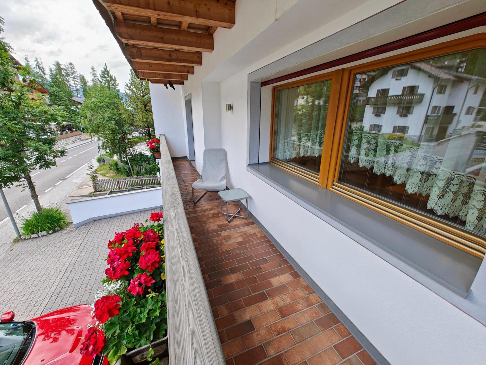 Apartments Brunella Ла Вилла Экстерьер фото